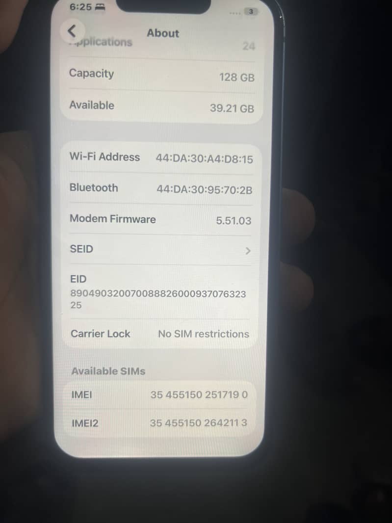 Apple iPhone 13 4