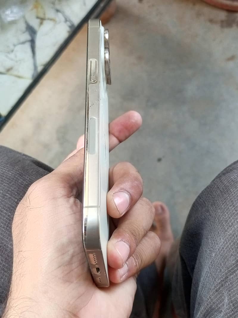 Apple iPhone 14 Pro Max 5