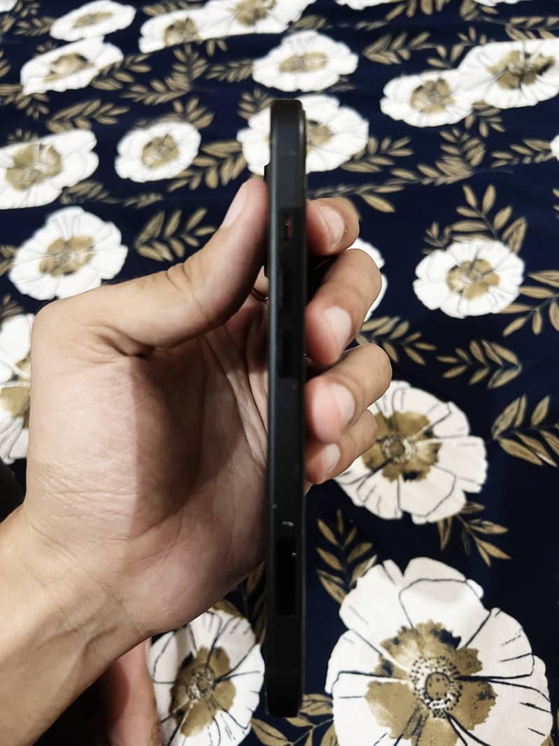 Apple iPhone 15 2