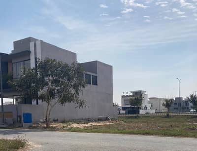 10 Marla Corner Plot on 120 Ft Road for Sale in DHA 9 Town Block A Plot No. 164 | DB Pole & Transformer Clear | Low Plot Number