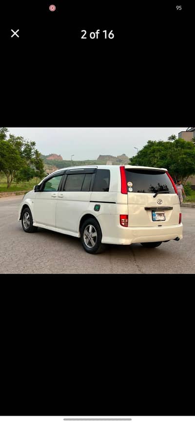 Toyota ISIS 2006