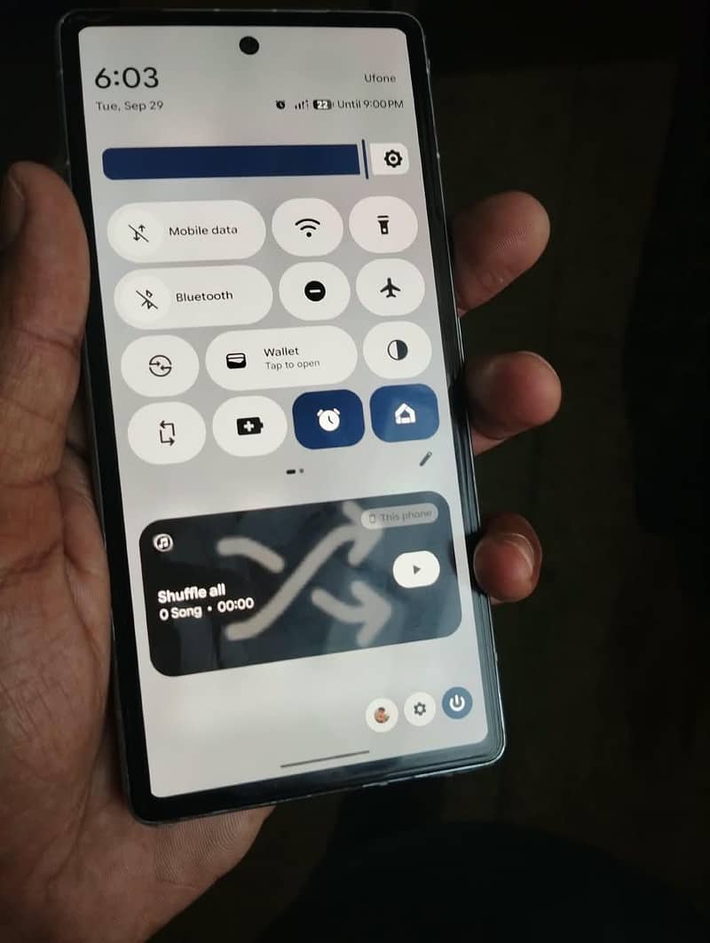 Google Pixel 7a 5