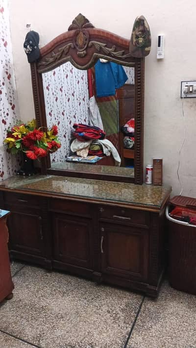 dressing table sale. . . Rs. 27000