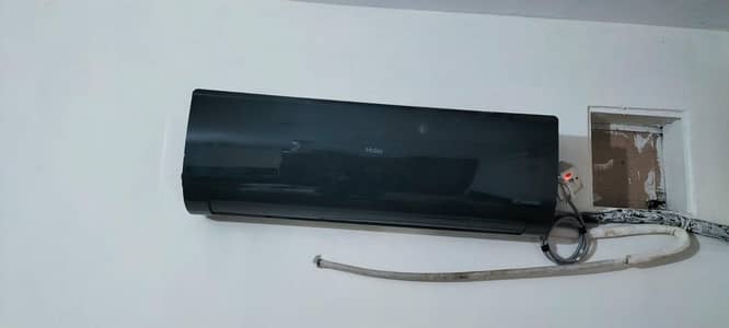 Hair Pearl Inverter 1.5 ton AC in Good Condition