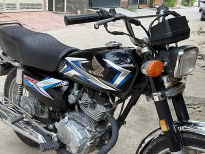 Honda CG 125 10/10 Condition Black for Sale All documents complete