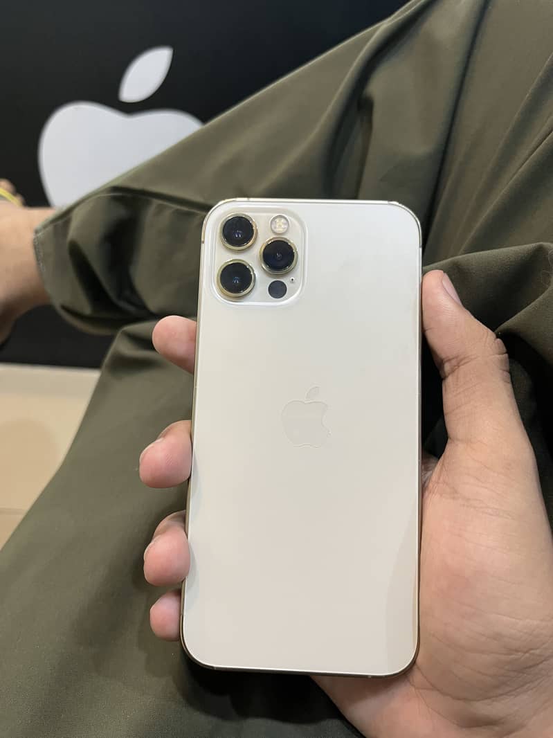 Apple iPhone 12 Pro 0