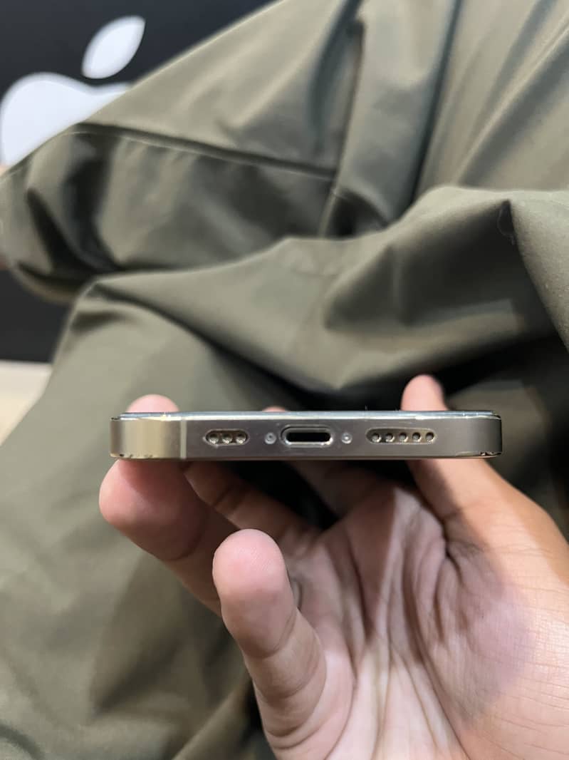 Apple iPhone 12 Pro 5