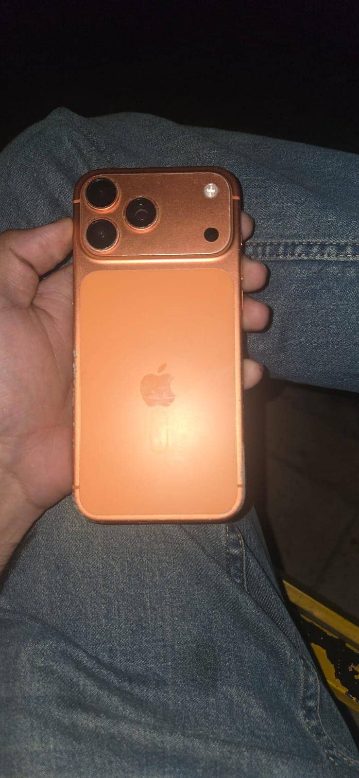 Apple iPhone 17 Pro Max 6
