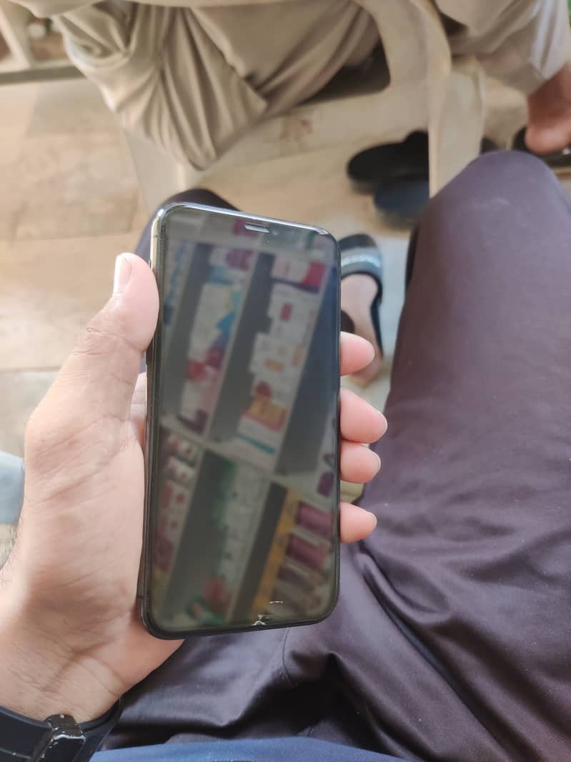 Apple iPhone 11 Pro 5