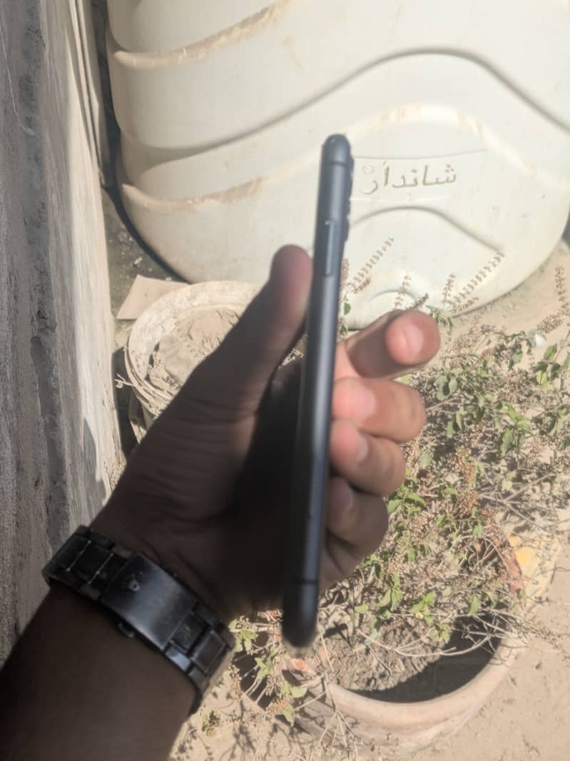 Apple iPhone 11 1