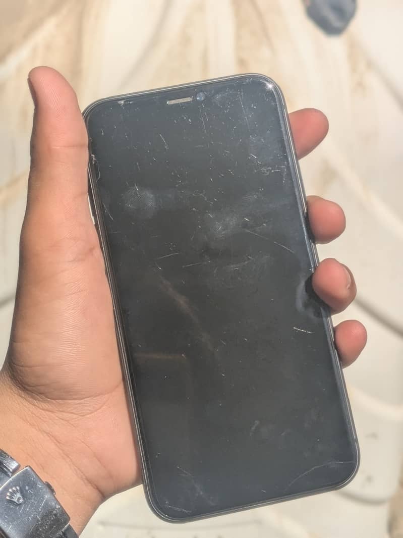 Apple iPhone 11 3