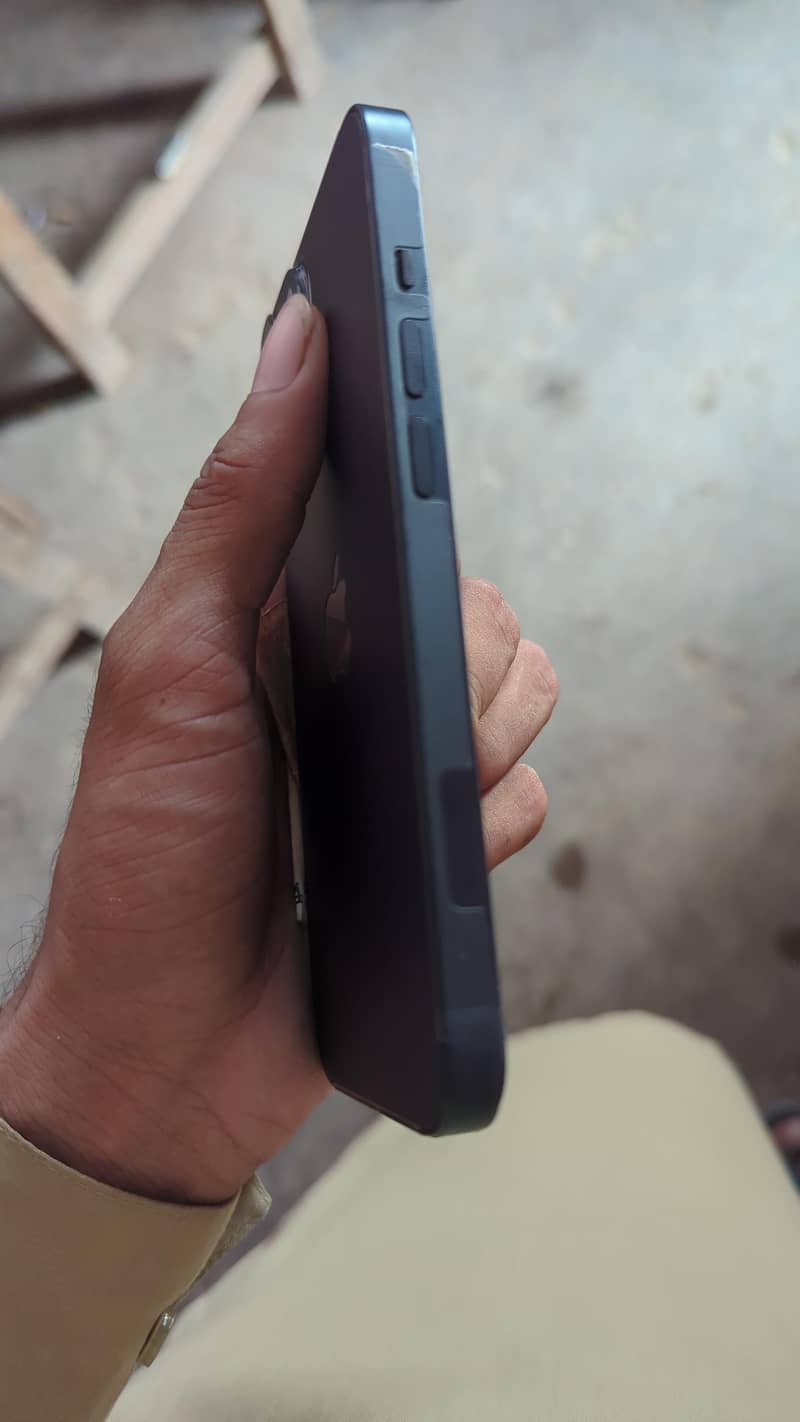 Apple iPhone 14 1