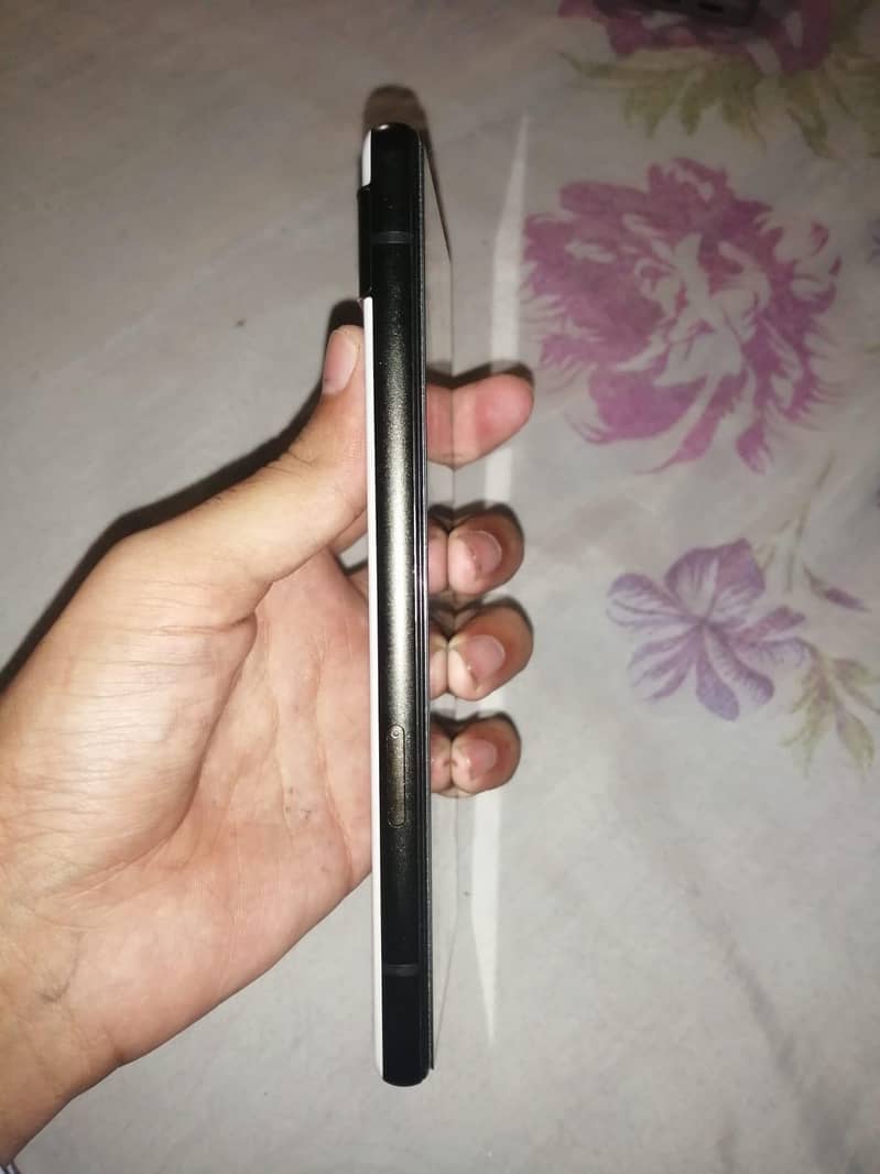 Google Pixel 6a 1