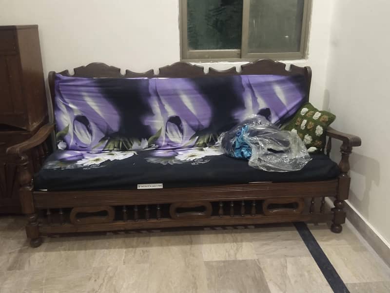 COMFORTABLE SOFAS 3 SEATS 2 SEATS 4