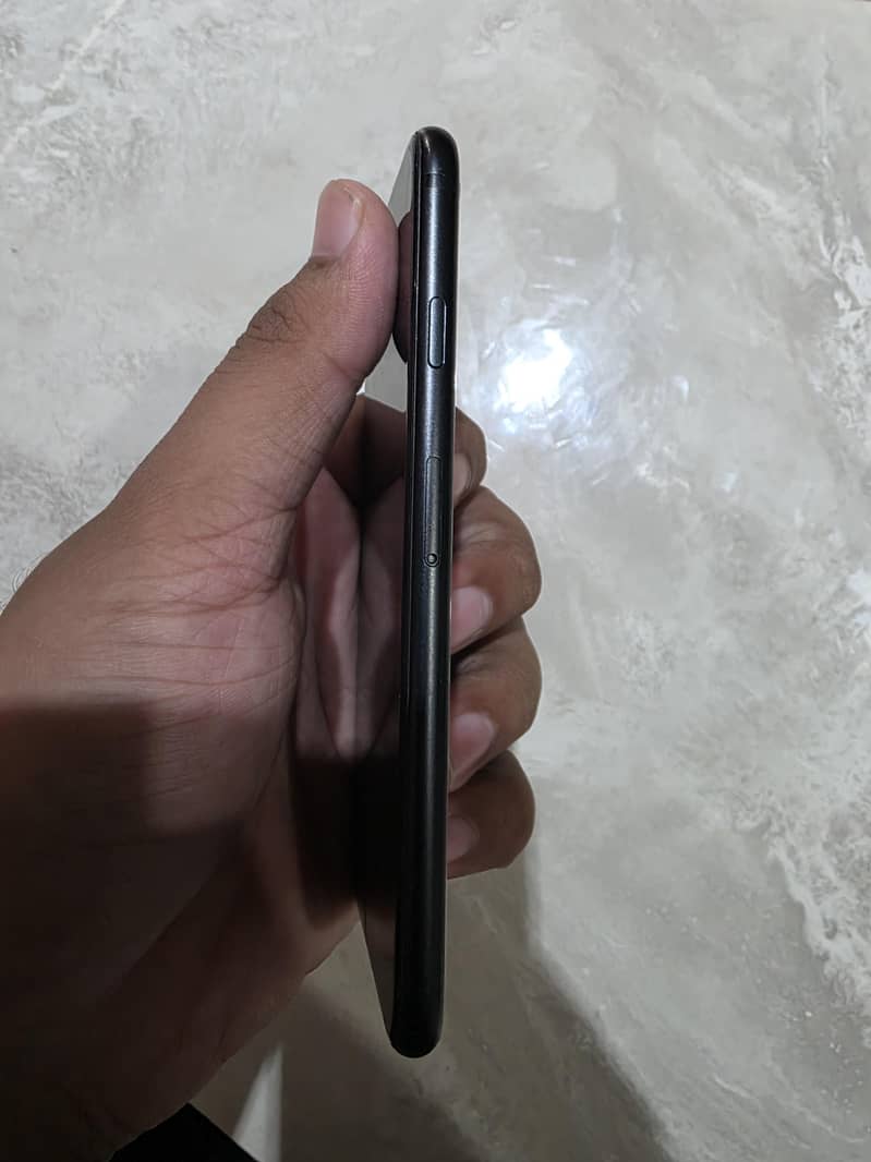 Apple iPhone SE 2