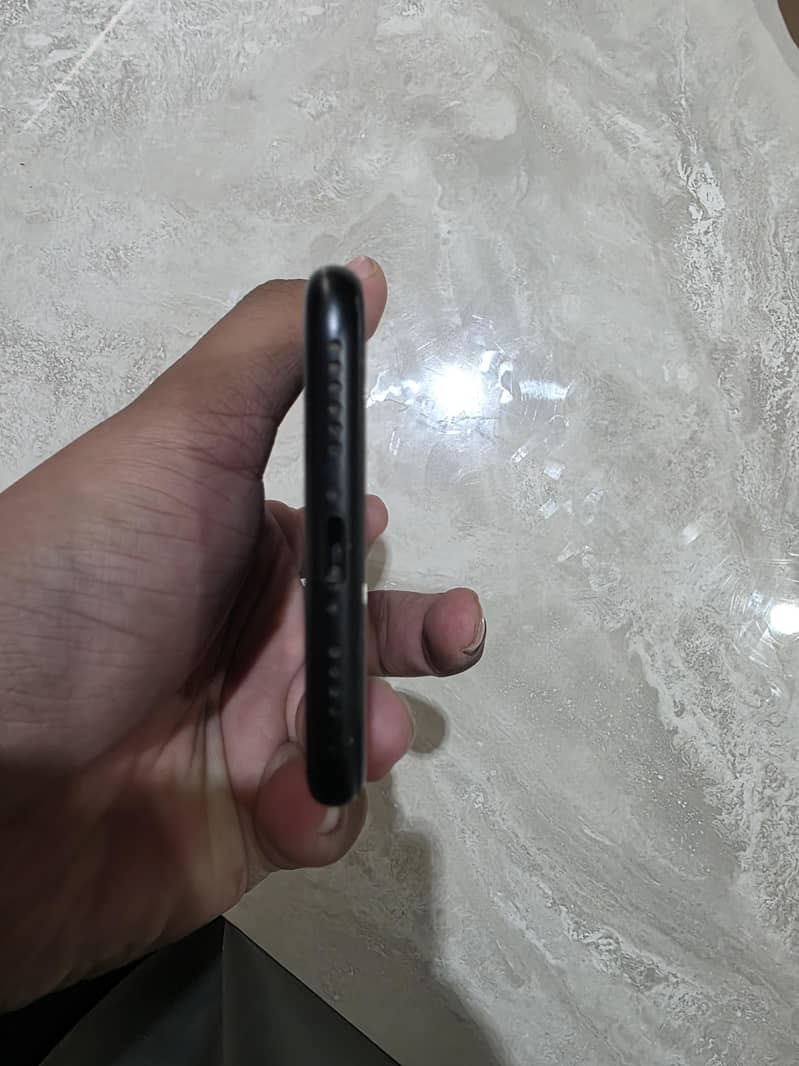 Apple iPhone SE 3