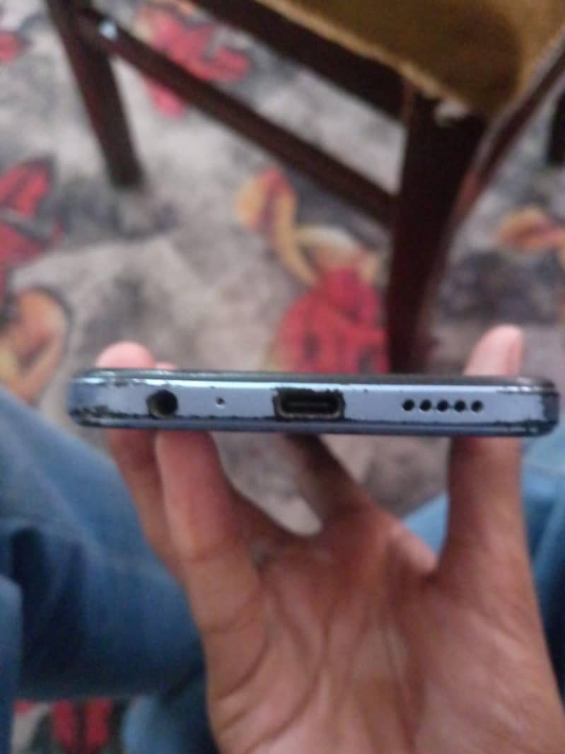 Honor 8X 4