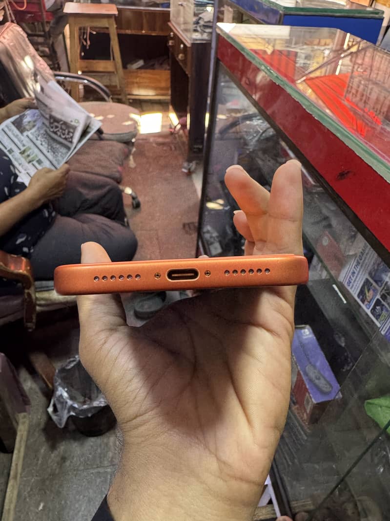 Apple iPhone 17 Pro Max 2