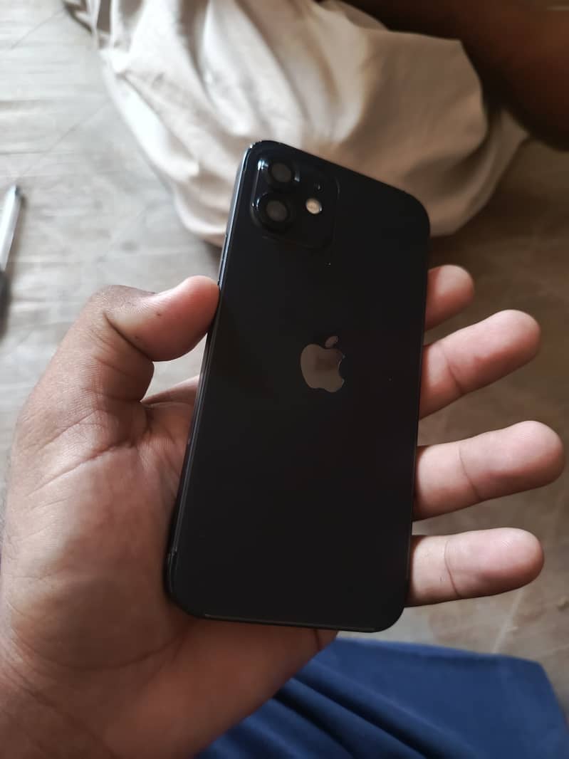 Apple iPhone 12 8