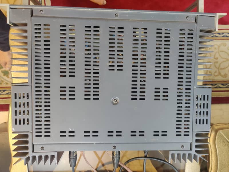 3 power amplifiers 1