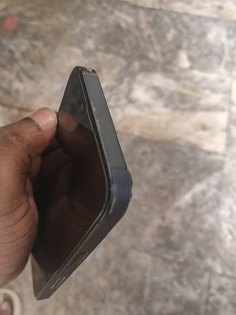 Apple iPhone 14 6