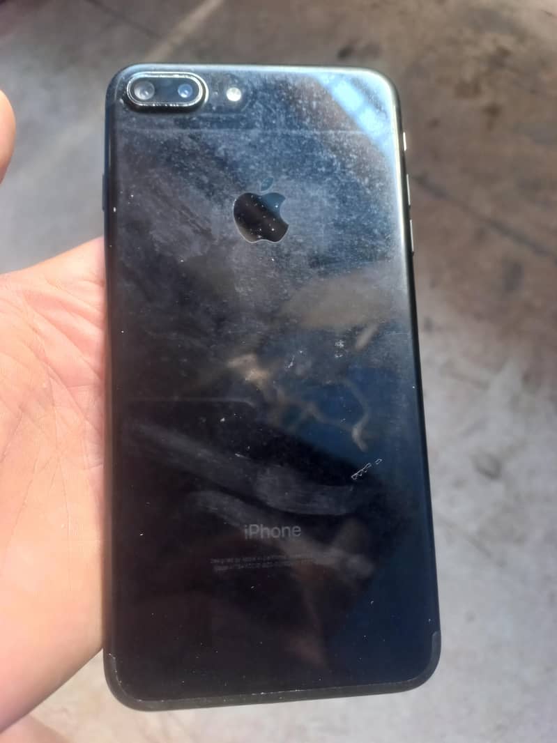 Apple iPhone 7 Plus 4