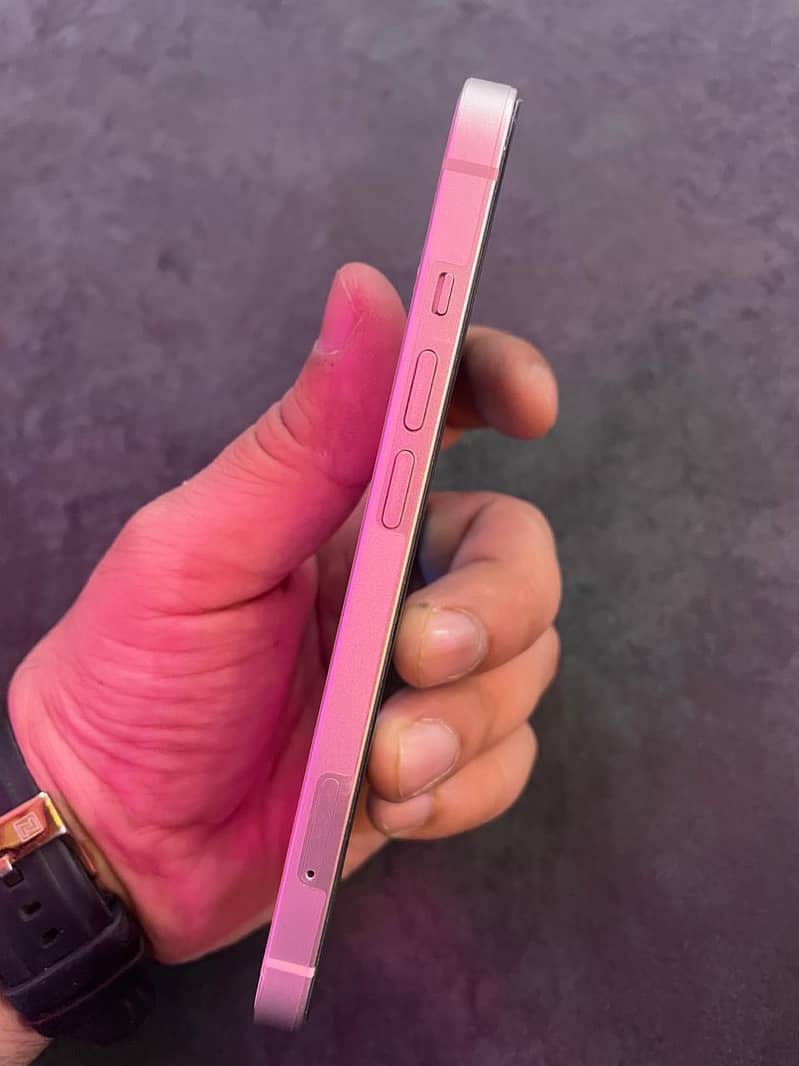 Apple iPhone 13 3