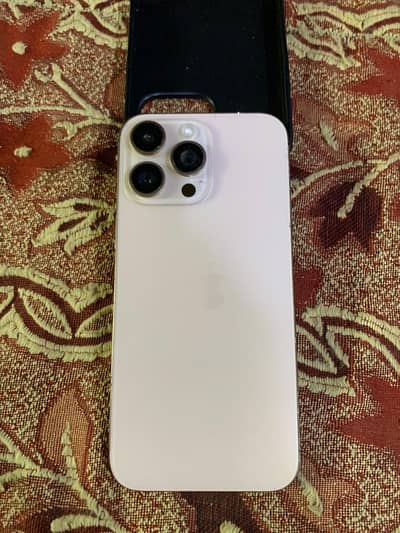 Apple iPhone 16 Pro Max