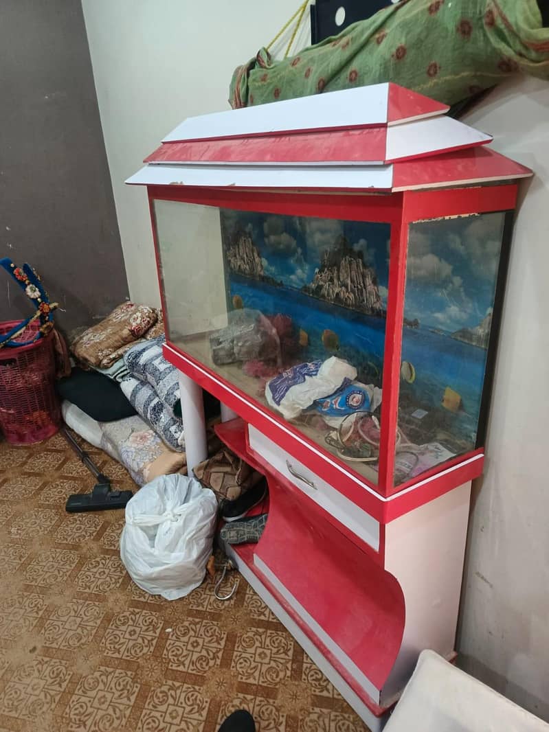 fish tables 4