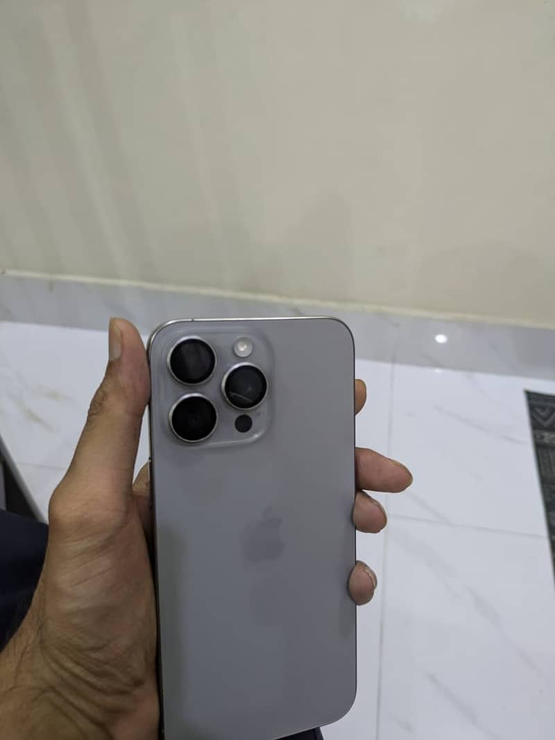 Apple iPhone 15 Pro Max 1