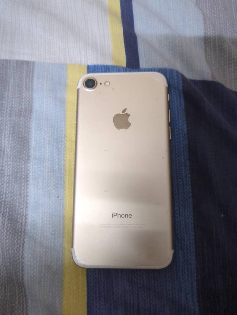 Apple iPhone 7 1