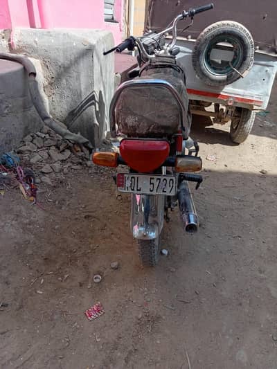 Honda bike ha bike ok ha Qi kam nahi bike ma