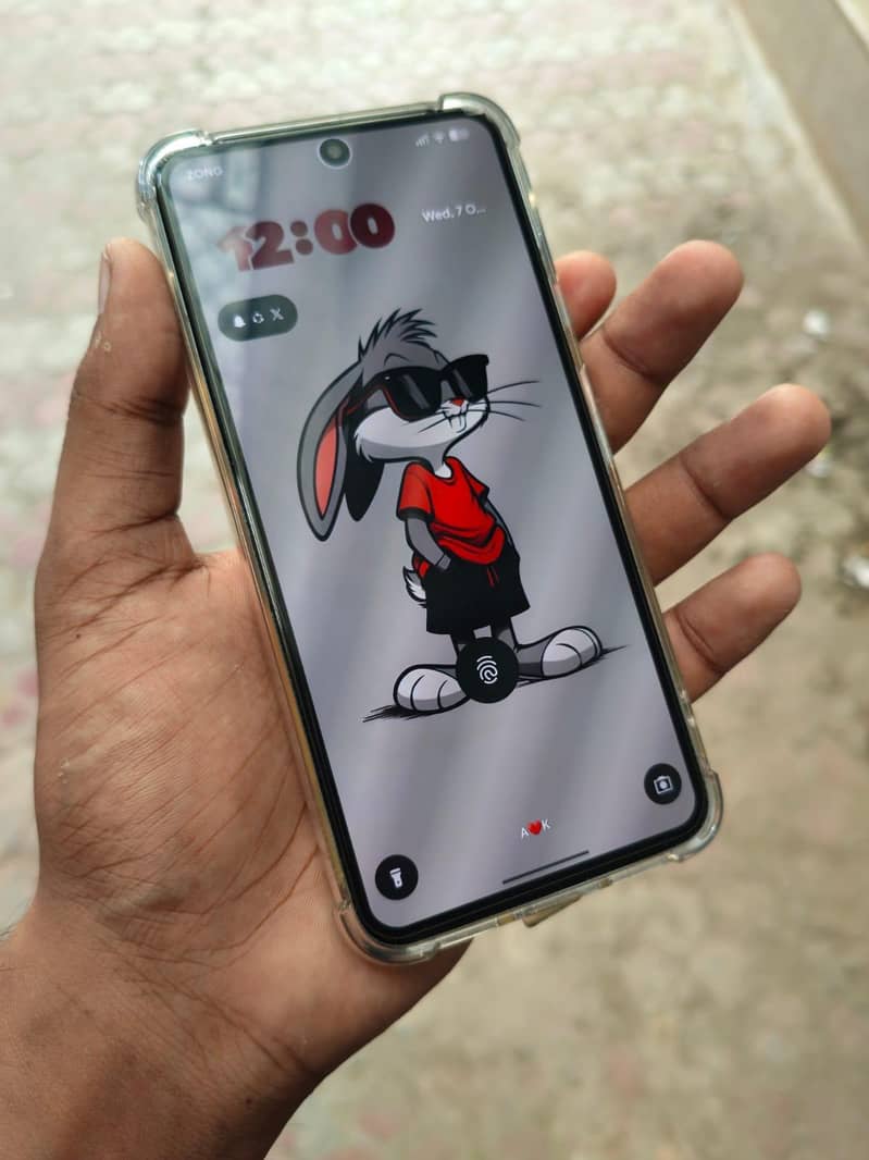 Google Pixel 8 4