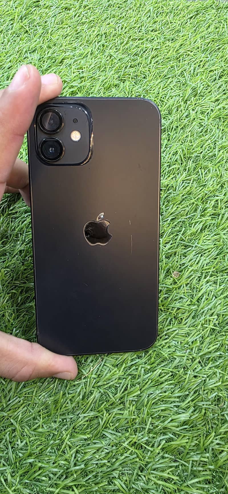 Apple iPhone 12 7