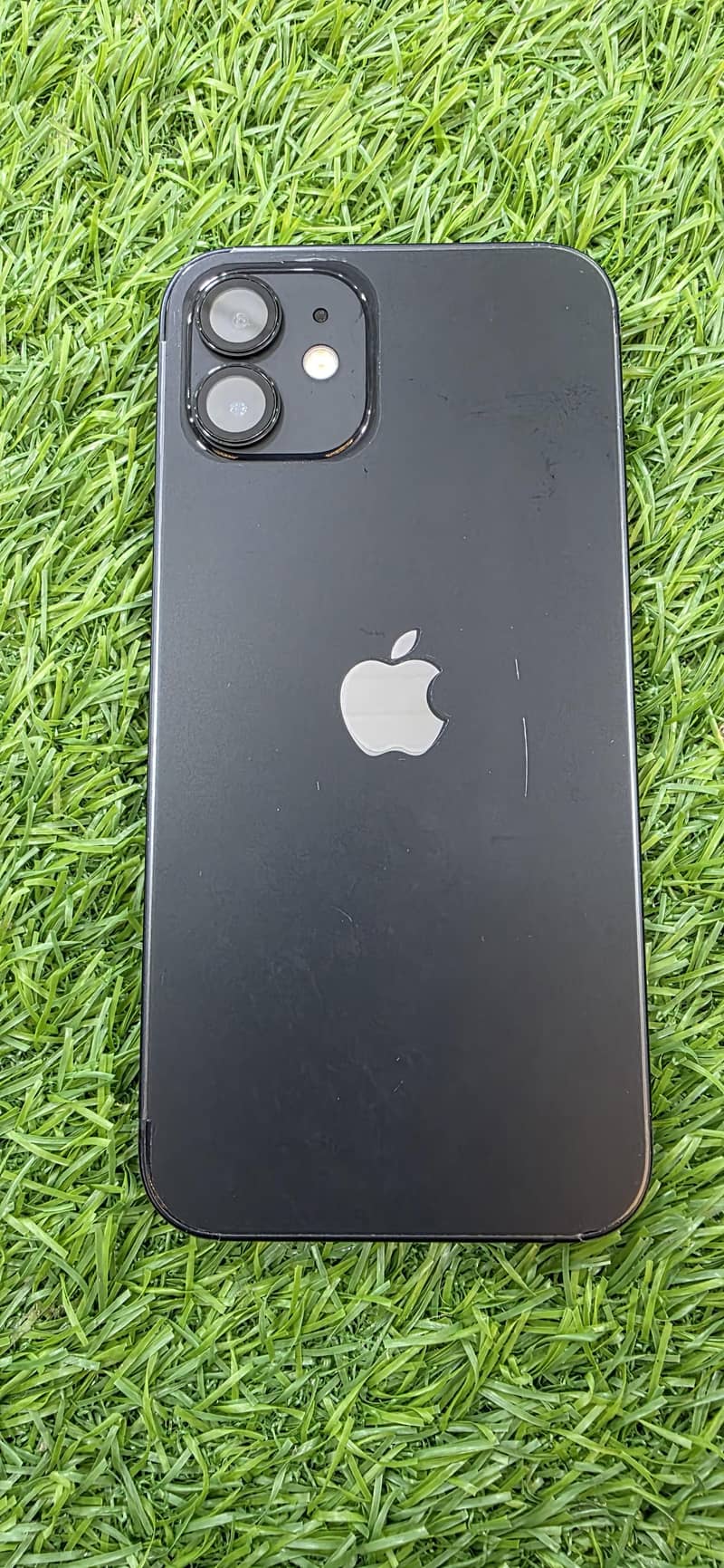 Apple iPhone 12 8