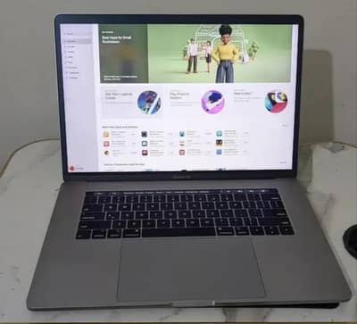 MacBook Pro 2018 i7 16/256GB 15" Screen 4GB Graphics Card