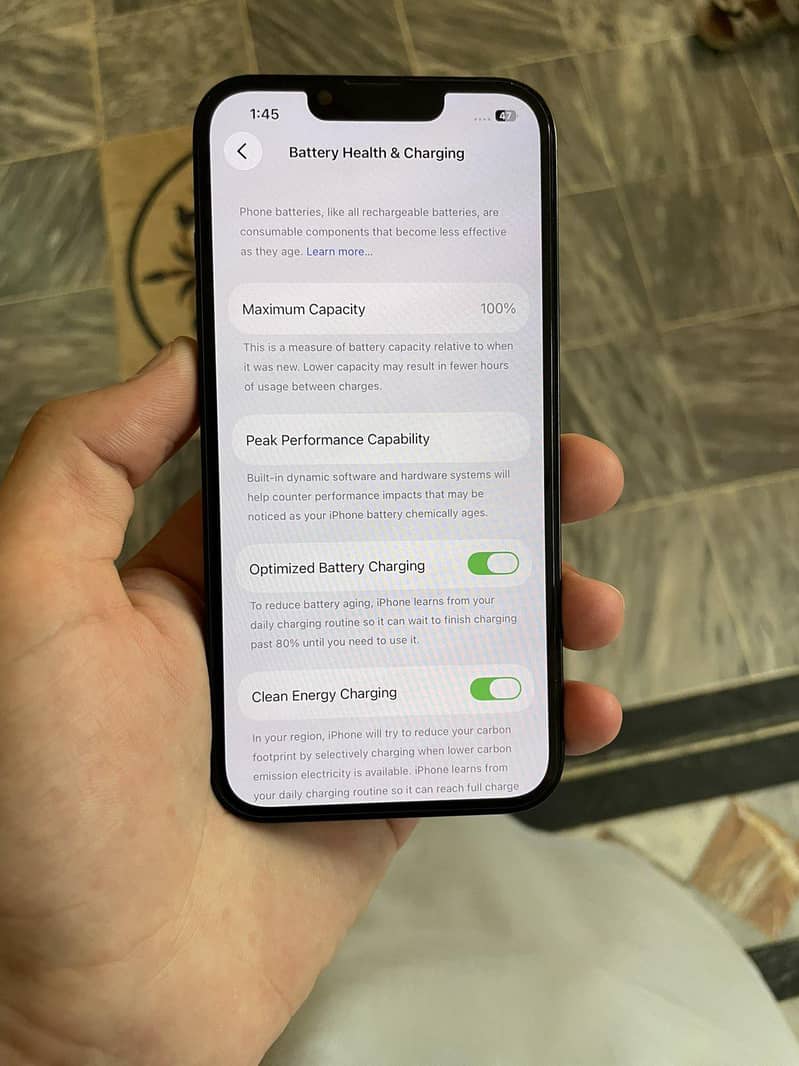 Apple iPhone 13 2