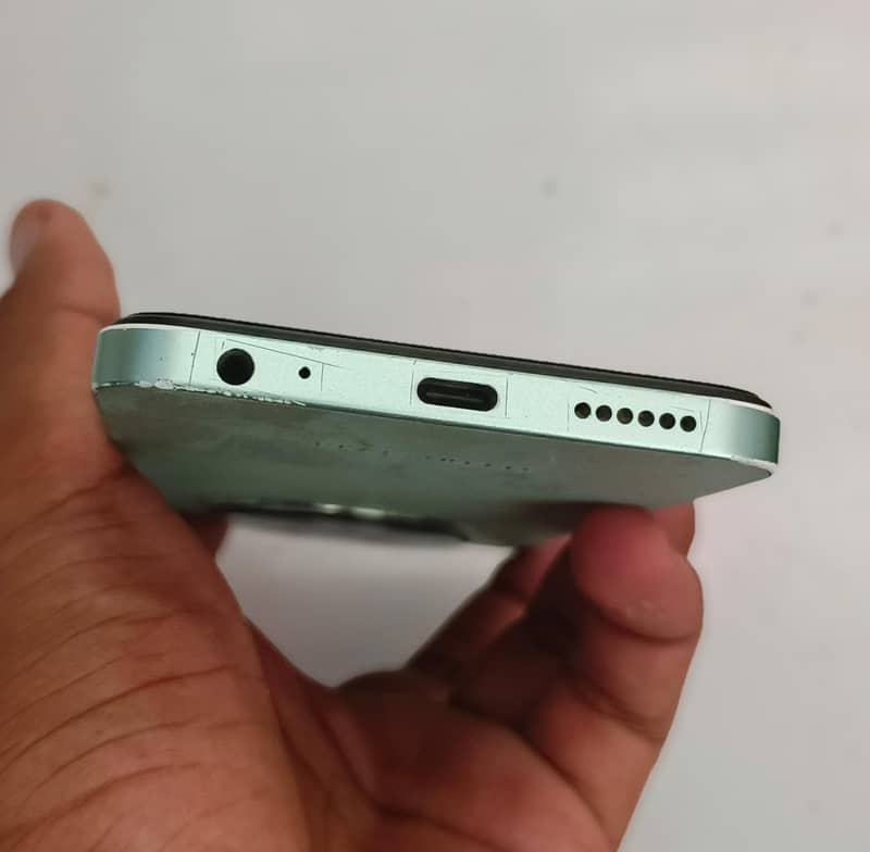 Tecno SPARK 30C 3