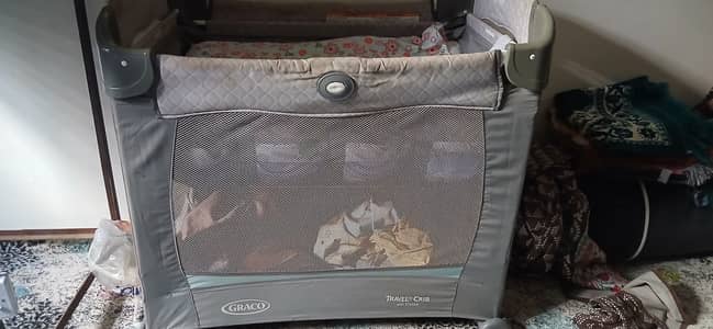Graco baby crib