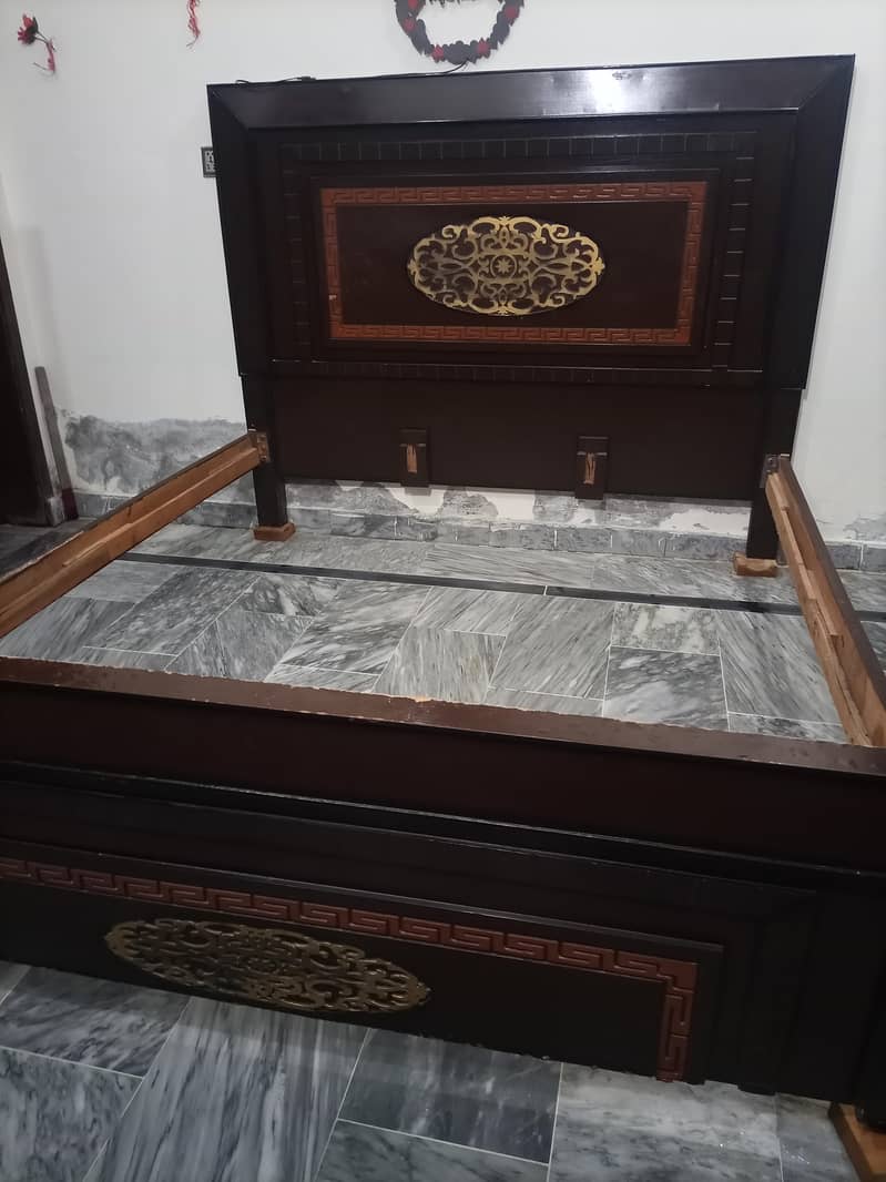 Double Bed, Side Tables, & Dressing 1
