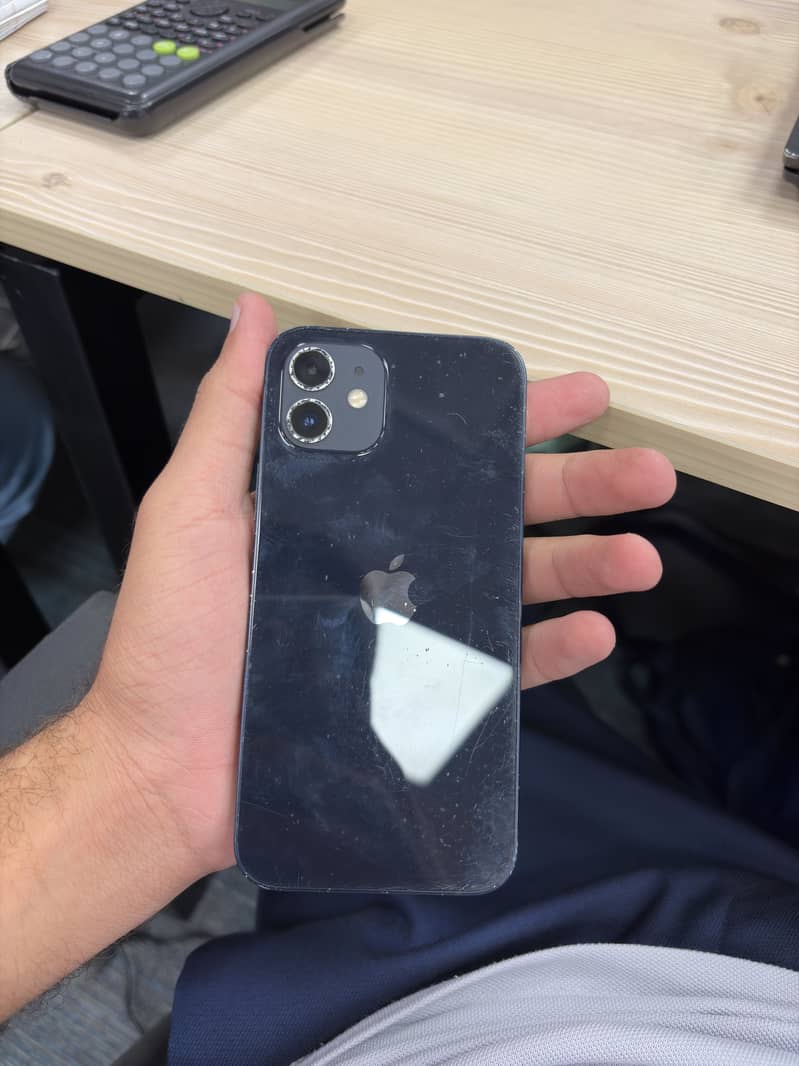 Apple iPhone 12 1