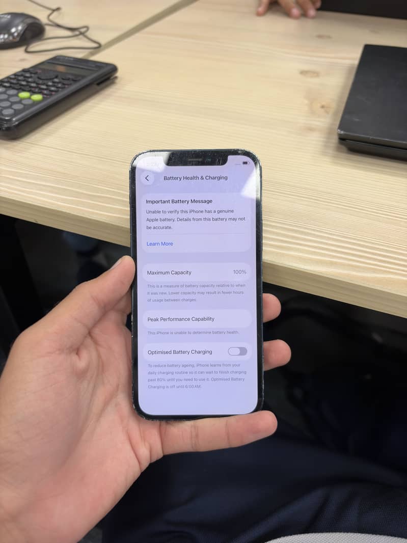Apple iPhone 12 4