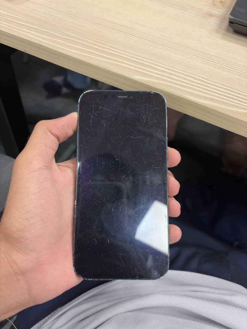 Apple iPhone 12 5