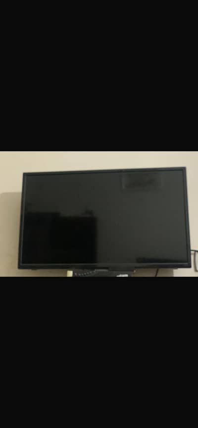 Samsung LED 32” with Remote