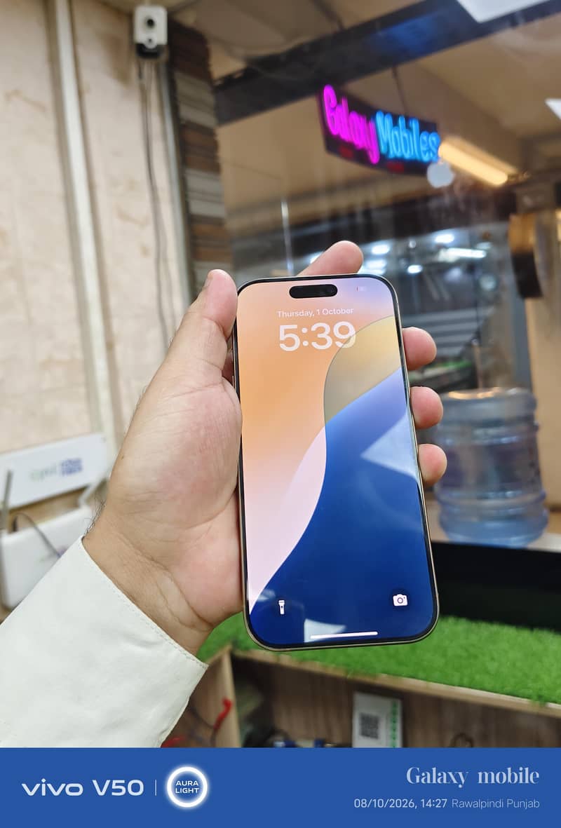 Apple iPhone 16 Pro 2