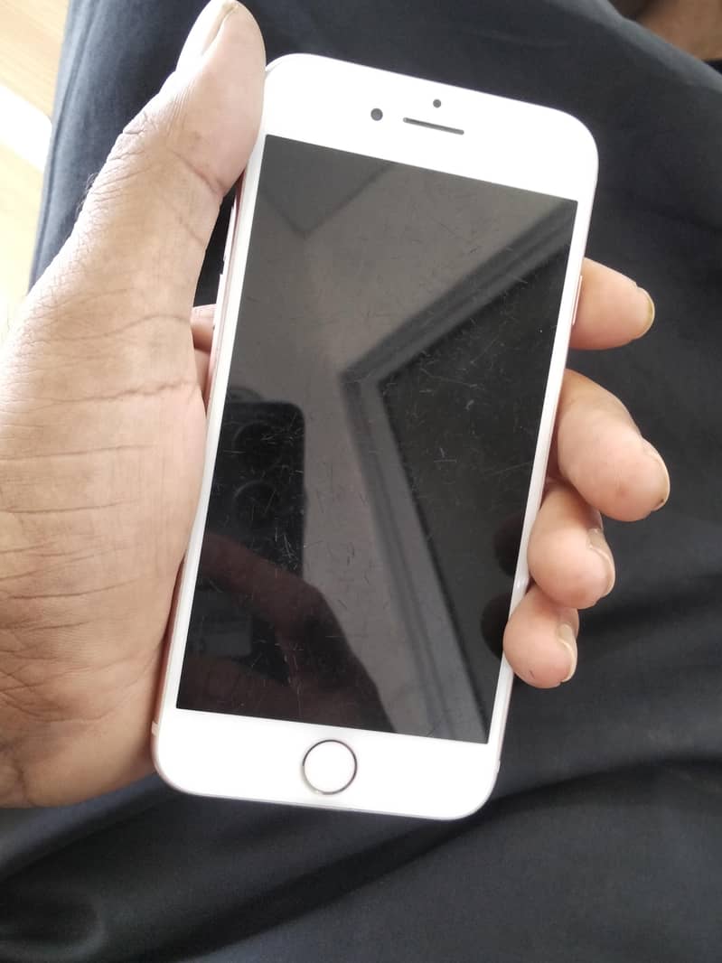 Apple iPhone 8 1