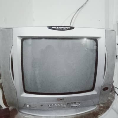 Old vintage CTR television for sale good condition