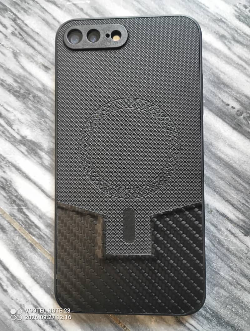 Apple iPhone 8 Plus 3