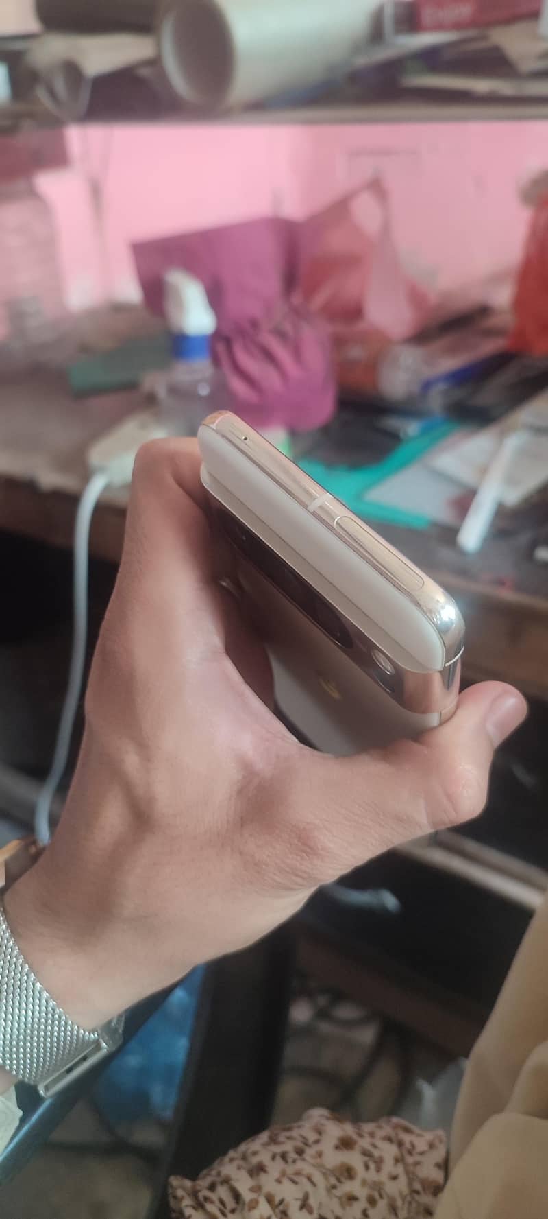 Google Pixel 8 Pro 4