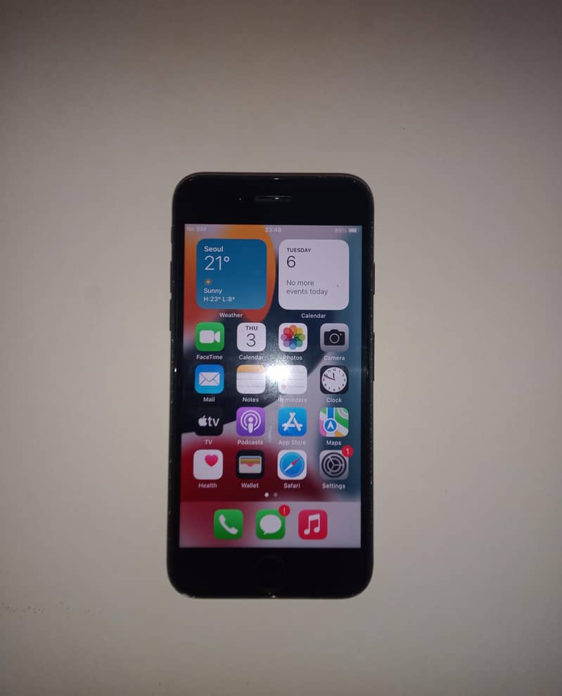 Apple iPhone 7 2